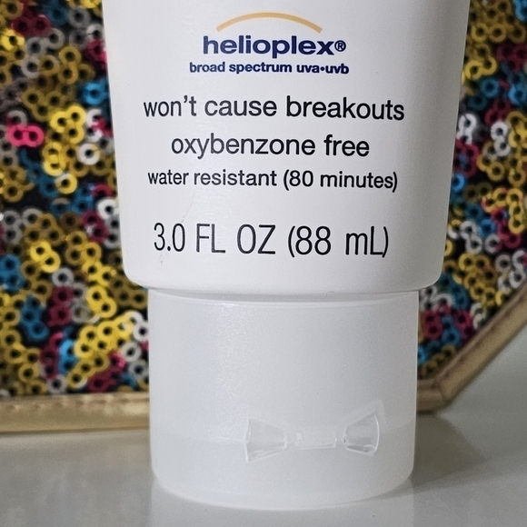 🟢 3 for $30 🟢 NEUTROGENA CLEAR FACE SUNSCREEN SPF 50 - Picture 3 of 5